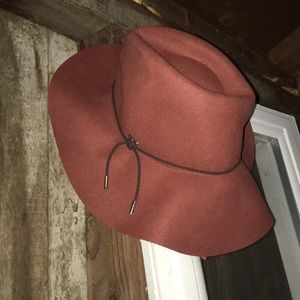Stylish Brown Hat!